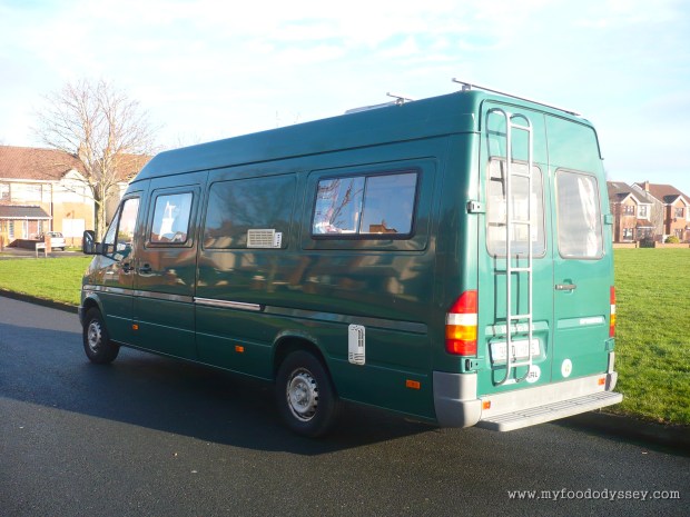 A side angle (for the boys!)