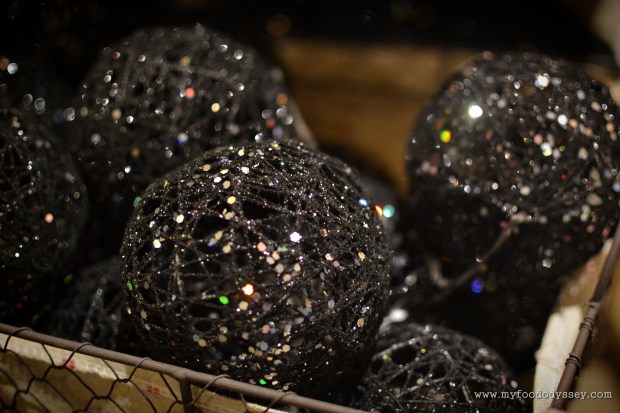 Christmas Decorations | www.myfoododyssey.com