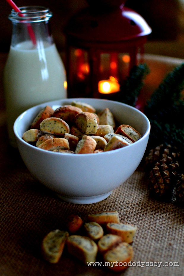 Lithuanian Christmas Eve Biscuits / Kūčiukai | www.myfoododyssey.com