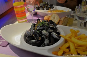 Moules Frites (Mussels and Chips), France | www.myfoododyssey.com